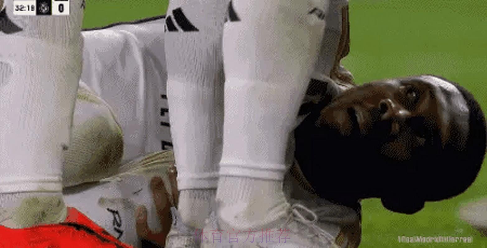 赛季报销+无缘欧洲杯!阿拉巴左膝前十字韧带撕裂 赛季报销+无缘欧洲杯!阿拉巴左膝前十字韧带撕裂